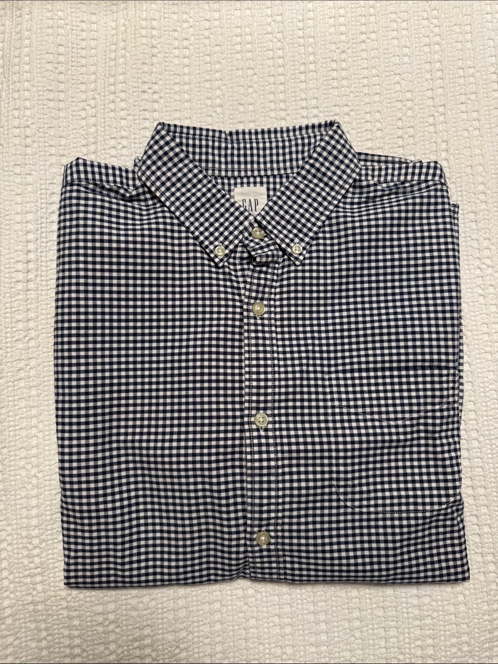 NWT GAP Men’s Navy & White Gingham Button-Down Shirt